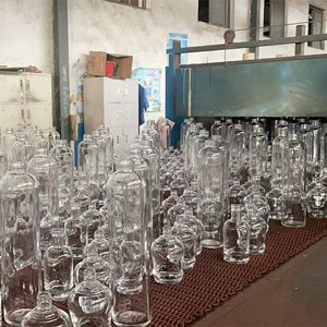 如何選擇適合的防潮包裝材料來保護玻璃酒瓶？